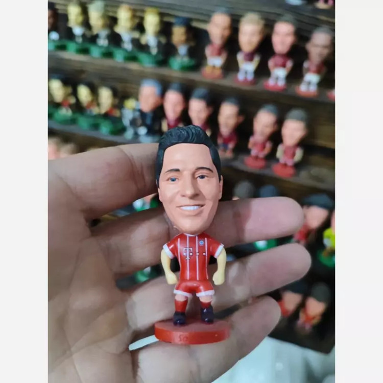 اکشن فیگور فوتبالی لوادونسکی