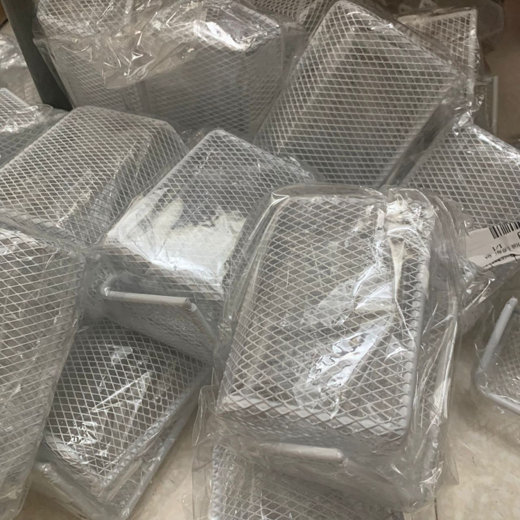 دروازه فلزی کوچک برای روی کیک