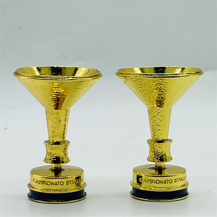 جام ساکروی سری آ فلزی