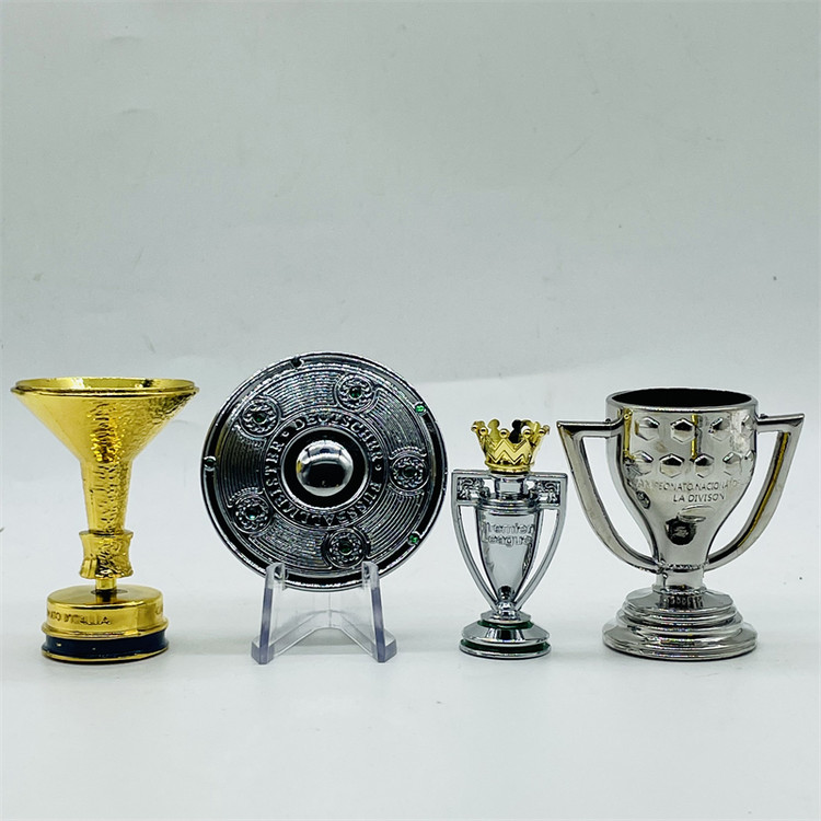 کاپ های ساکروی فلزی