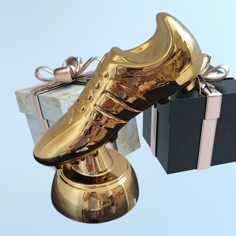 کادو فوتبالی کفش طلا