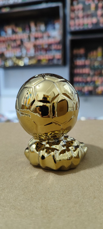 توپ طلا پایه اصلی فوتبال