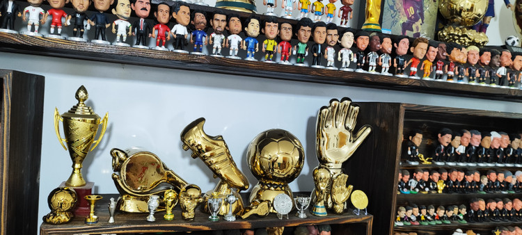 انواع اقسام تندیس های فوتبالی