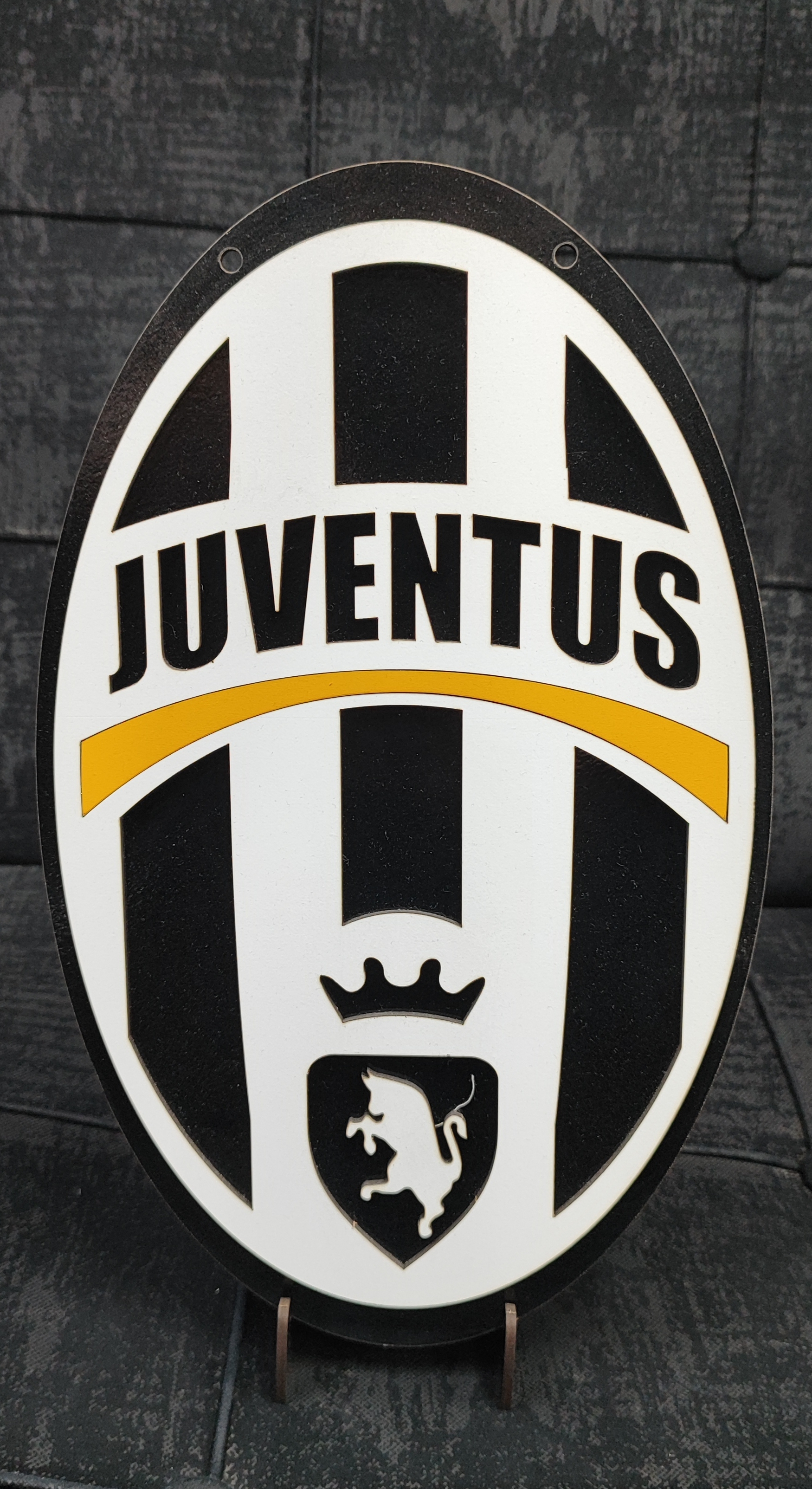 تابلو چوبی لوگو تیم یوونتوس سه‌ بعدی