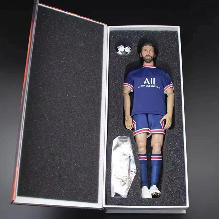 اکشن فیگور مسی پاریس برند مارک ساکر بسته شدن